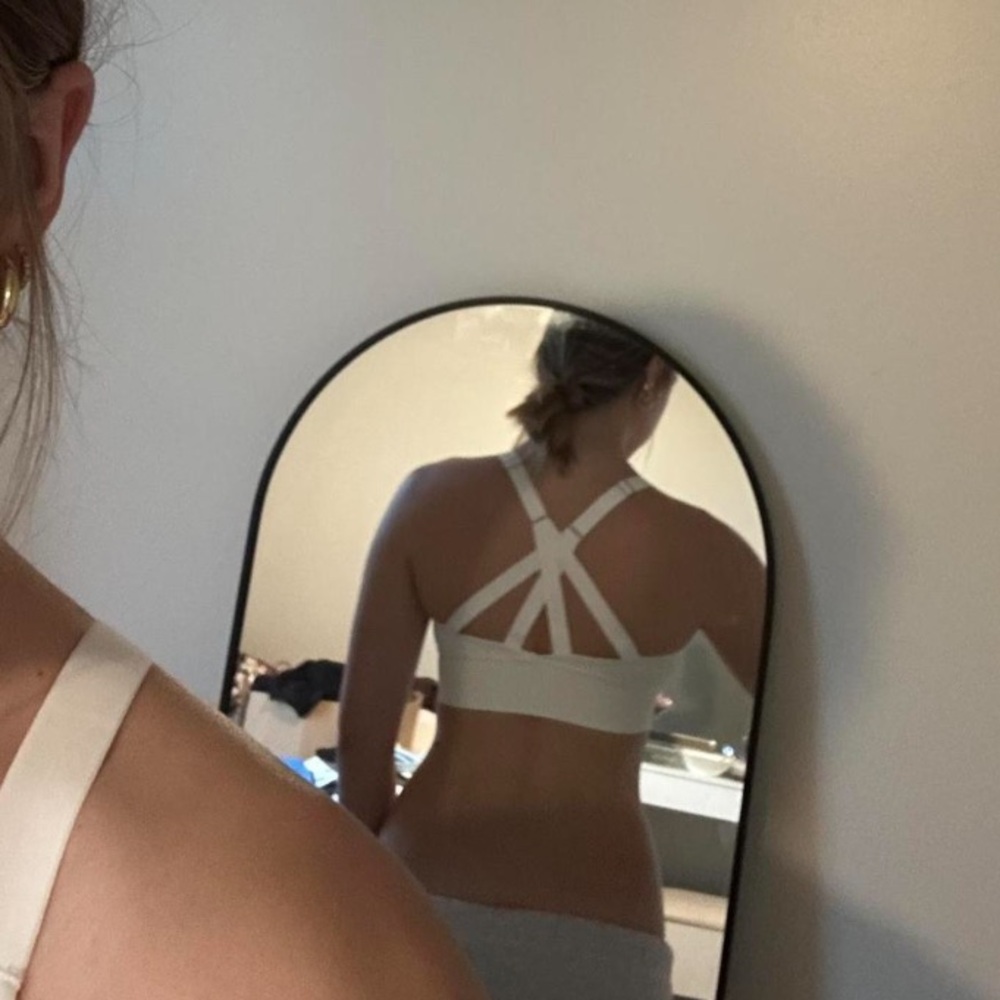 HALARA White Padded Sports Bra